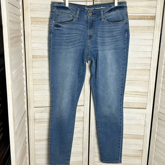 Women’s Signature Levi Strauss Modern Skinny Jeans Size 16 Med - Picture 1 of 10